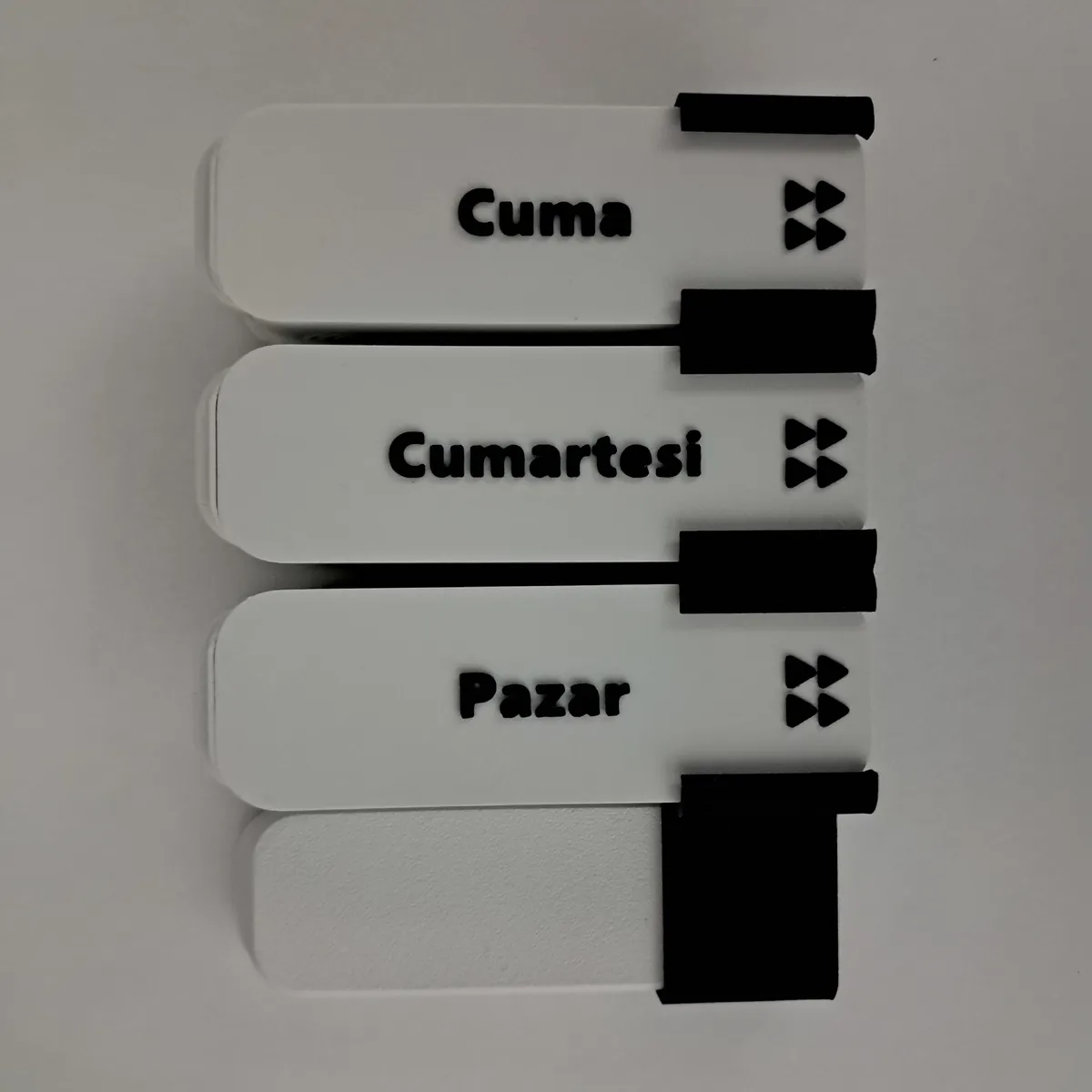 Haftalık İlaç Takip Kutusu Dikey 4 Bölmeli